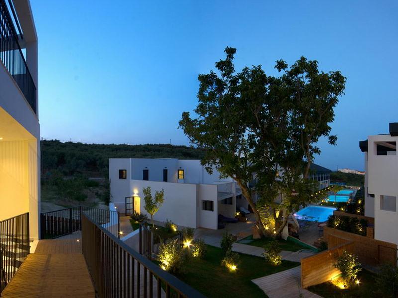 מלון Plános Aqua Bay מראה חיצוני תמונה